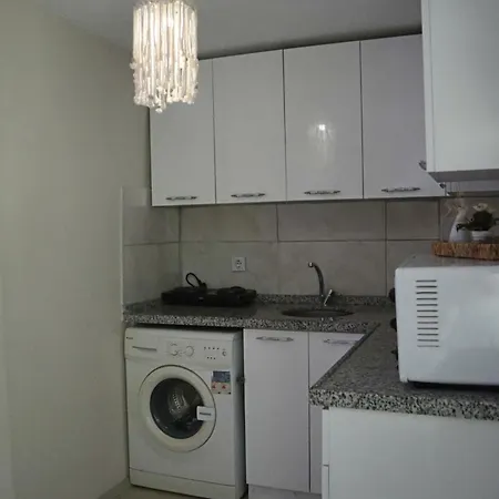 Pink Old 1 Apartment