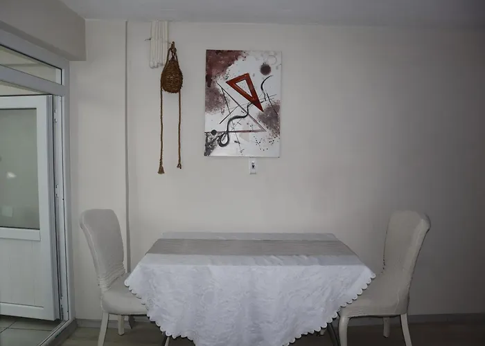 Apartment Pink Old 1 *