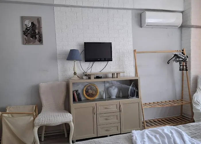 Pink Old 1 * Istanbul