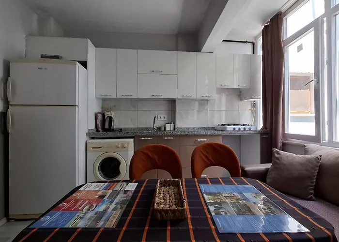 Apartment Pink Old 1 Istanbul