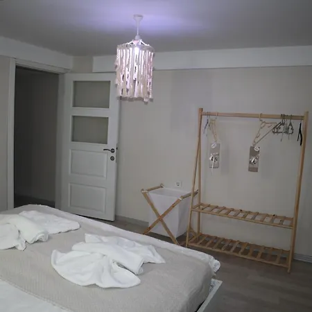 Pink Old 1 Apartman *