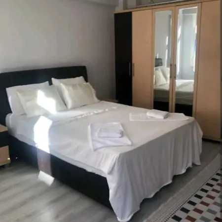Apartman Pink Old 1