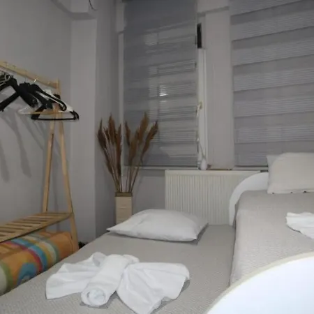 Apartman Pink Old 1 *